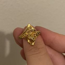 GOLD RING