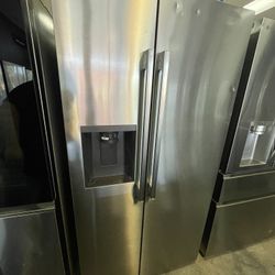 LG Side-by-Side Refrigerator – Stainless Steel Finish