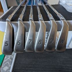 PING G25 IRON SET (5-PW) WITH NEW GRIPS-VERY GOOD CONDITION