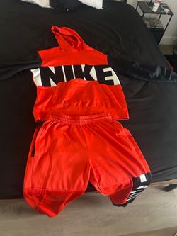 Sweat suit (medium/large)