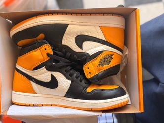 Air Jordan 1 Retro High OG Taxi Sneakers Size 9.5