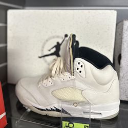 Jordan’s Retro 5 Size 13
