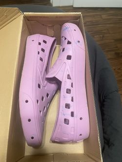 Vans Trek Slip-ons