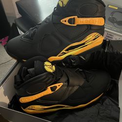 Women's Air Jordan 8 Retro 'Taxi' Sneakers 