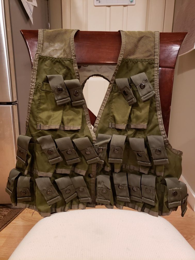 Army granade carrying vest