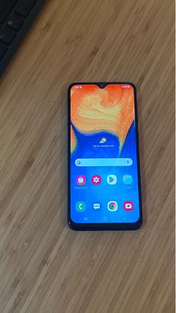 Samsung Galaxy A20 Unlocked 32gb gray color