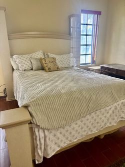 Bedroom set queen size