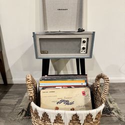 Crosley Dansette Bermuda Vinyl Record Player Plus Vinyl Records 