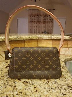 Authentic Louis Vuitton Mini Looping Bag for Sale in Pompano Beach, FL -  OfferUp