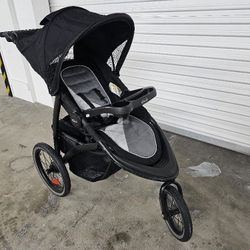 Graco FastAction Fold Jogger
Stroller / In EXCELLENT Condition