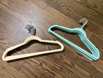 Velvet Non-Slip Clothes-hangers 