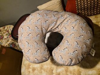 Breast feeding pillow