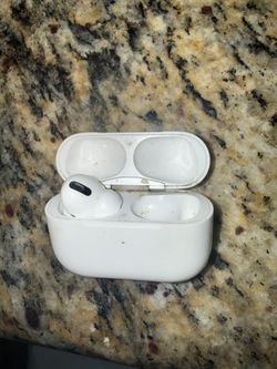 AIR POD PRO $80 I HAVE ONLY ONE
