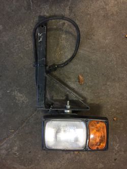 Headlight turn signal assembly