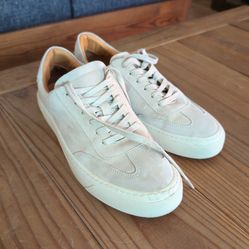 Banana Republic Suede Court Sneakers – Men’s Size 9 – Like New