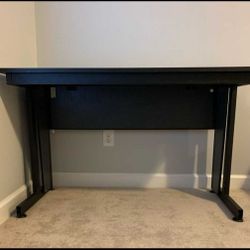 Student DISCOUNT BRAND NEW DESK!!! EXCELLENT CONDITION 