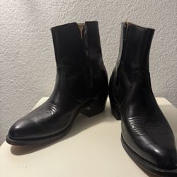 Boot Size 10