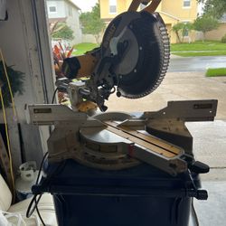 Dewalt Compound Mitre Saw