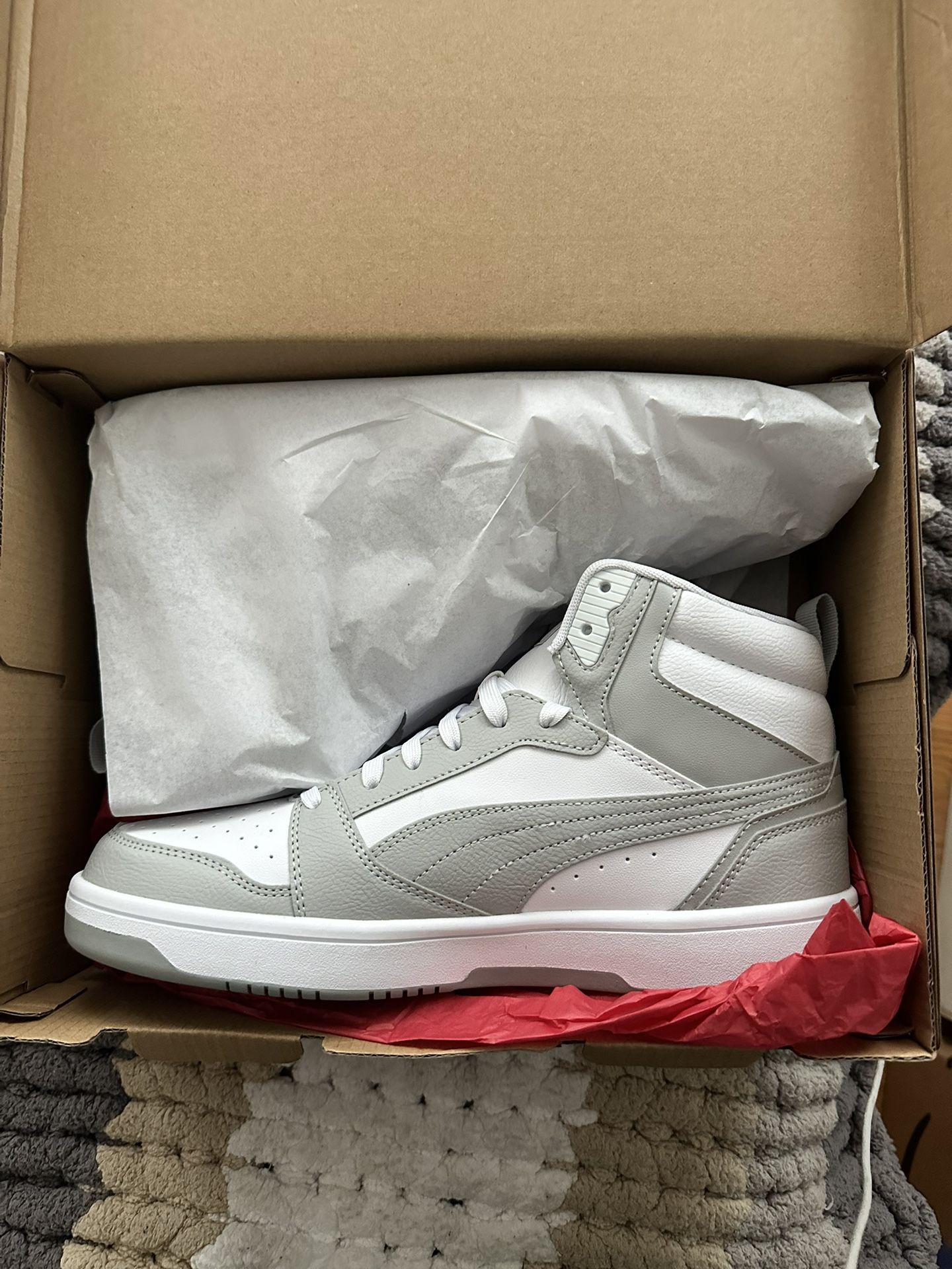 Brand New Puma White Sneakers Size 10