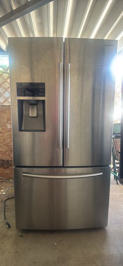 Samsung refrigerator works
