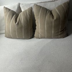 Throw Pillows 