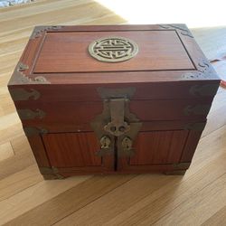 Antique Wood Jewelry Box With Brass Finishes 