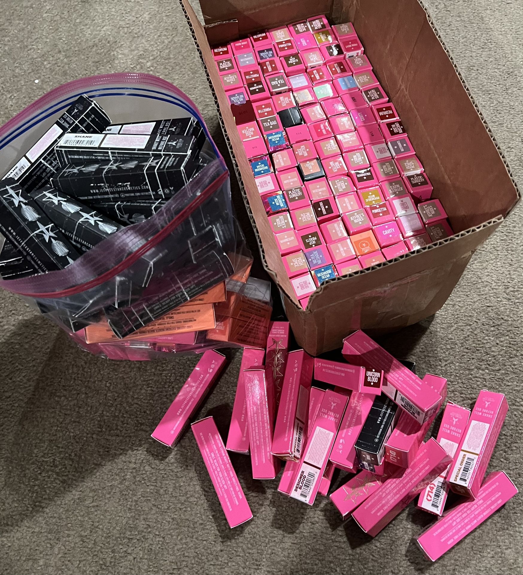 JEFFREE STAR VELOUR LIQUID LIPSTICK BRAND NEW