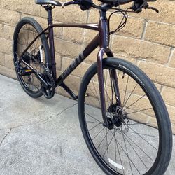 GIANT ESCAPE ROAD BIKE HYDRAULIC DISC BRAKES 