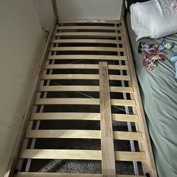 Bed frame toddler 