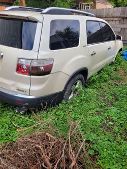 2009 gmc acadia parts
