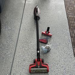 Dirt Devil Vacuum With Attachments 