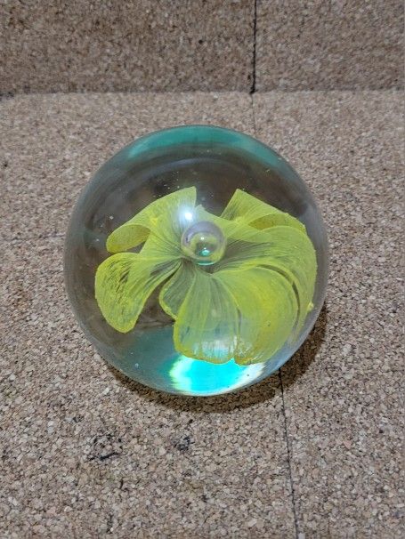 Round Clear Glass Art Yellow Flower with Suspended Bubble Paperweight