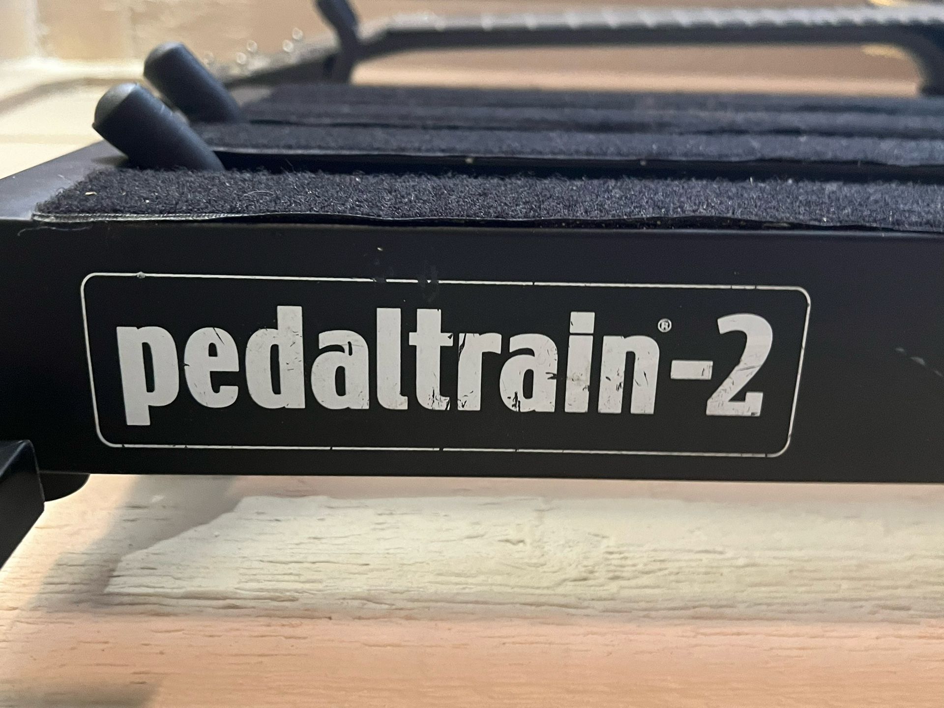 Pedaltrain 2 - Pedalboard w/ Velcro & Soft Case
