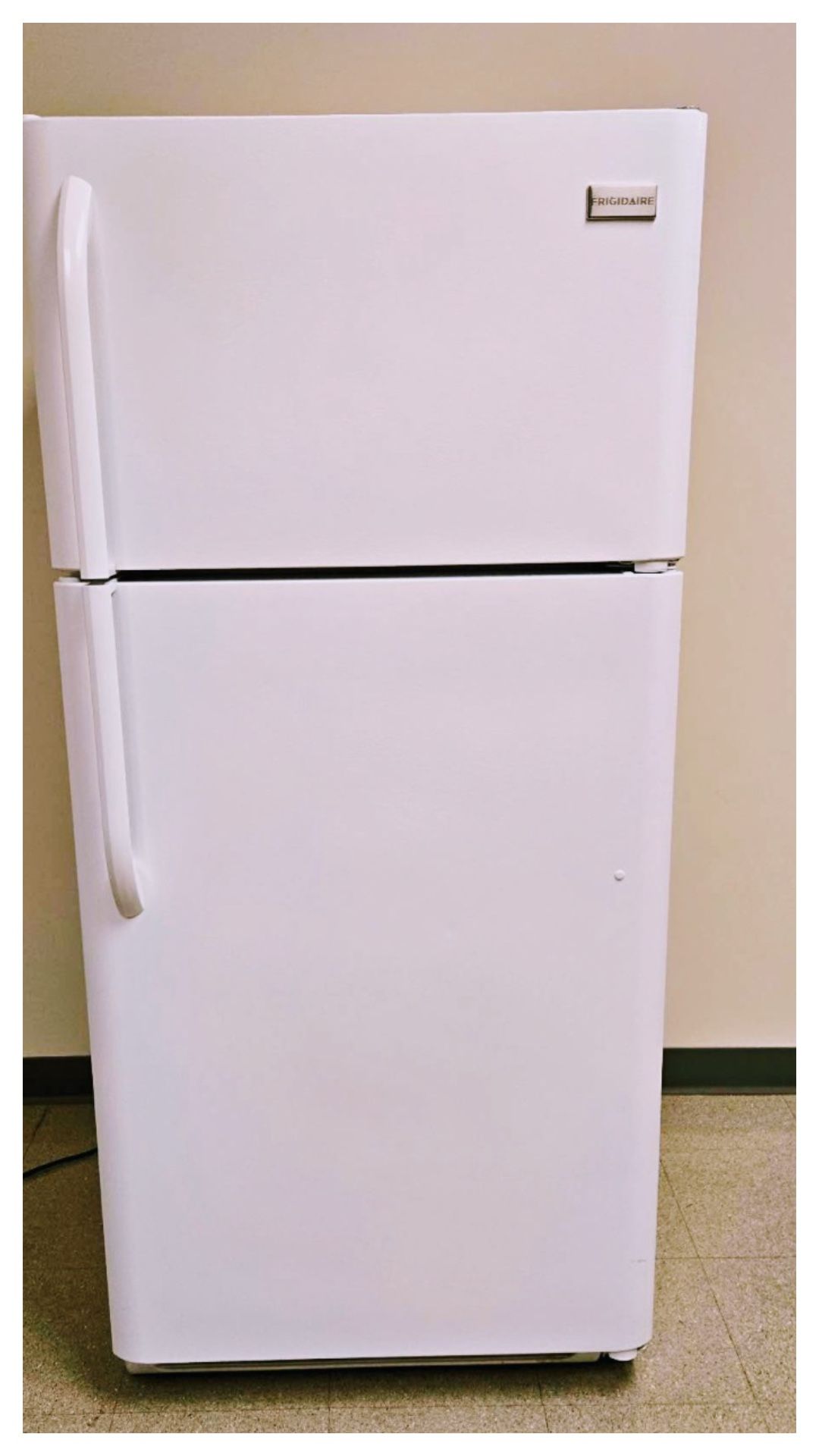 Refrigerator 
