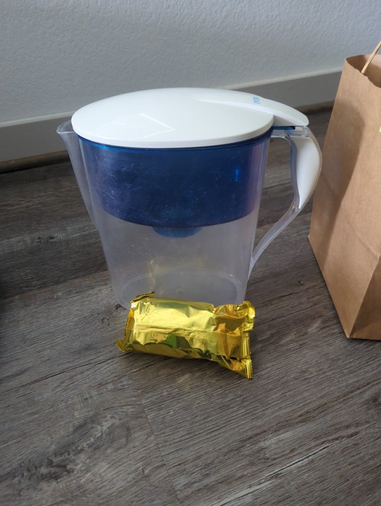 PUR Portable Water Filter And Lead