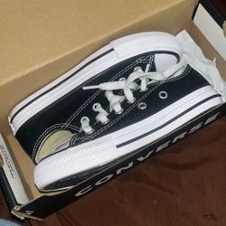 Youth Converse Size 11