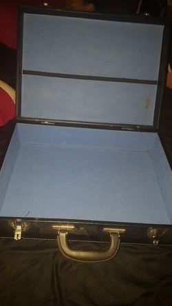 Leather breifcase