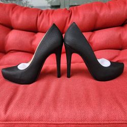 Jessica Simpson Parisah Platform Pumps