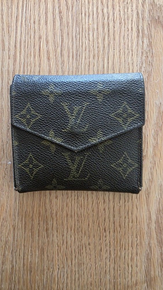 🔥 REAL Louis Vuitton Wallet – Needs a Little Rehab, Priced to Move 🔥
