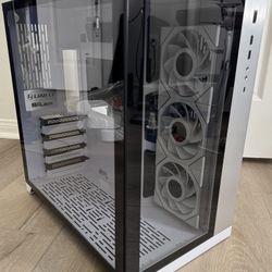 All-White Lian LI PC Combo: O11 Dynamic Case & TL LCD Fans