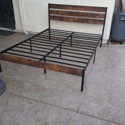 Bed Frame Queen Size 