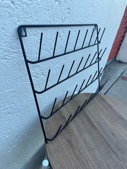 Black Metal Wire Wall-Mount Thread Holder