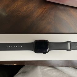 Apple Watch SE 