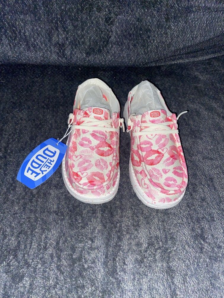 HEY DUDE WOMEN'S SHOES