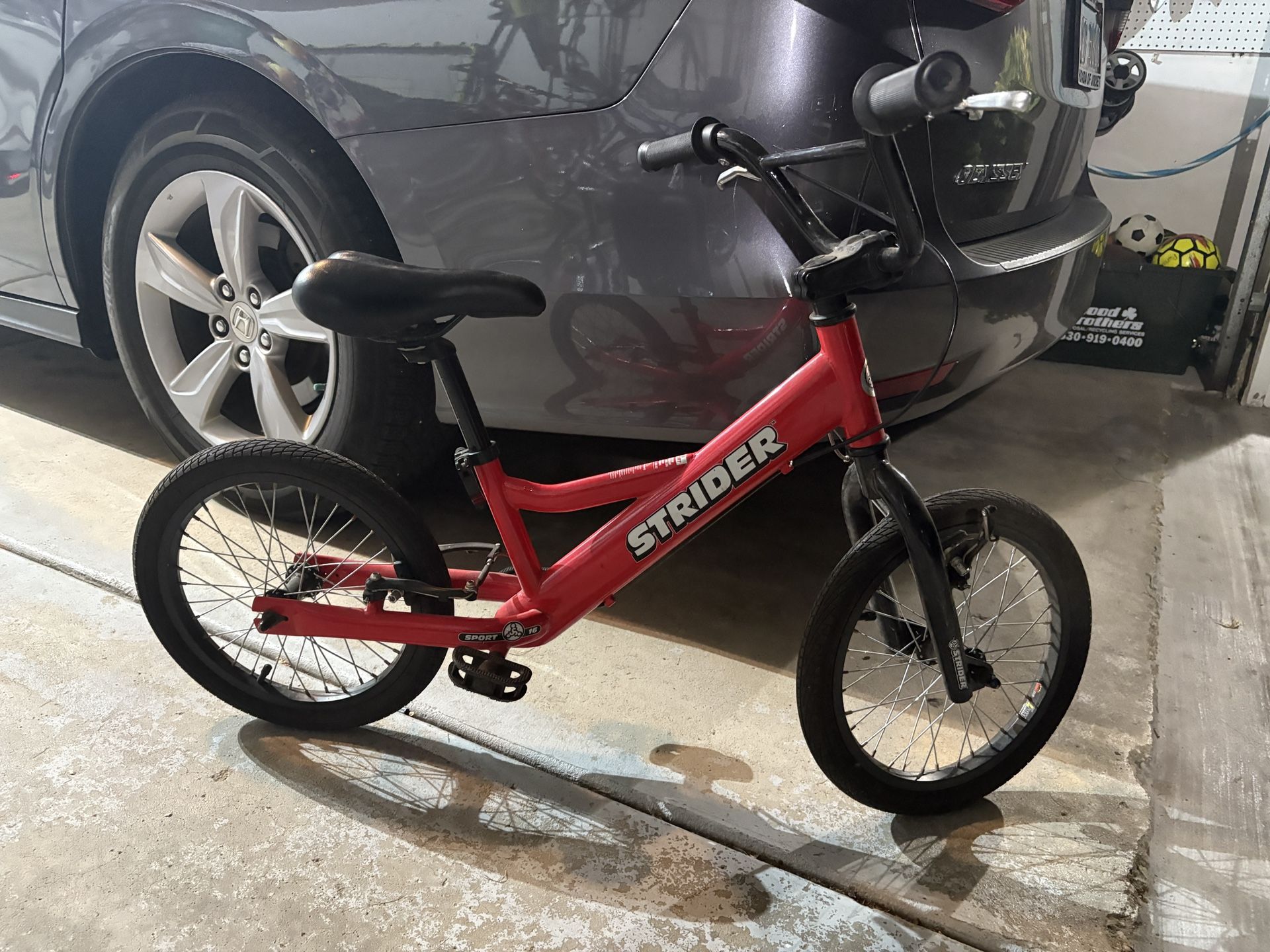 Strider 16 Sport Bike