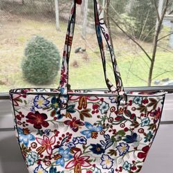 Vera Bradley tote bag