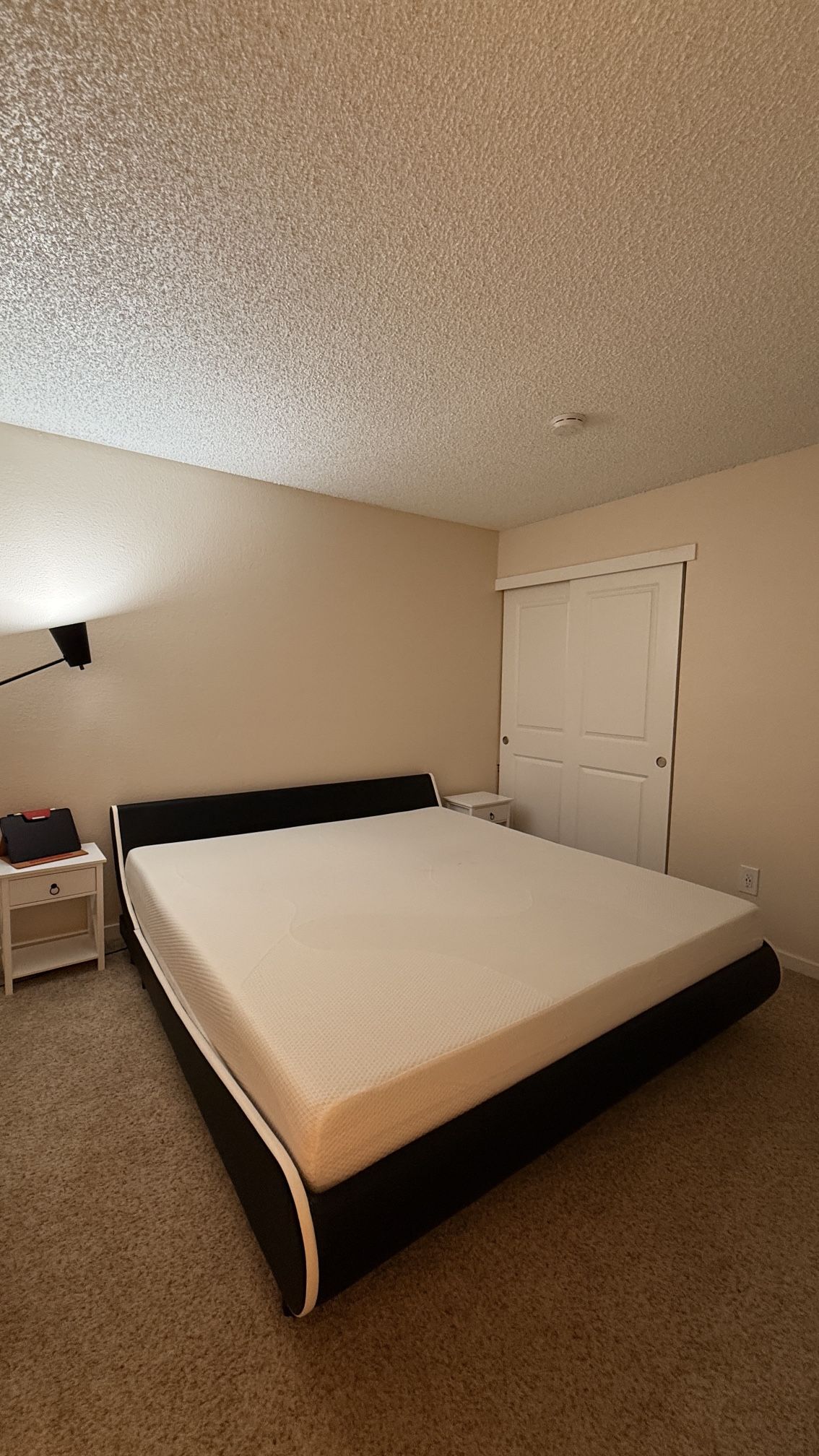 King Size Mattress โ $125