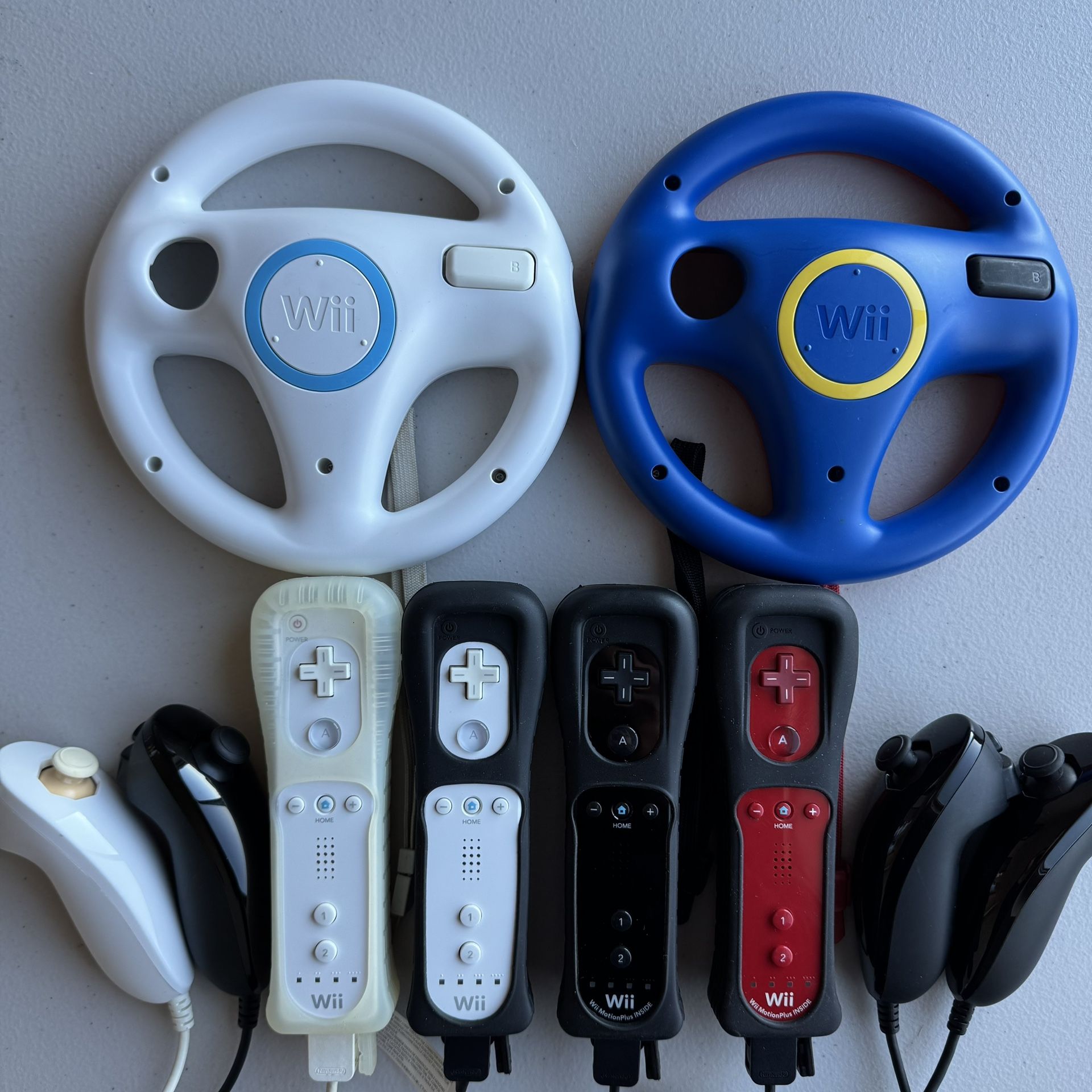 Nintendo Wii. Controller Prices In Description