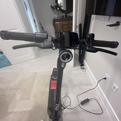 ELECTRIC SCOOTER