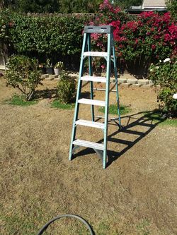 La escalera 6 ft